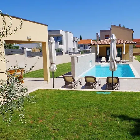 Holiday home Markulin Sisan